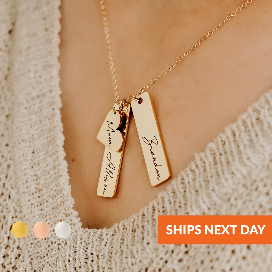 Custom Name Necklace Personalized Gift Mother's Day Mama Necklace for Mom Engraved Gift for Mom P... | Etsy (US)