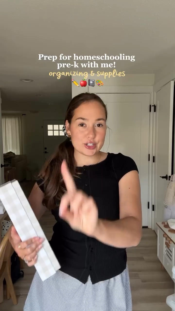 Comment “prep” and I will send you all of our supplies, curriculum and organization I used!

Prepping to start homeschool Monday with Capri. Who has started school already? ✏️ by the way this is a year round curriculum so if you havnt started yet it’s never too late and so customizable! 

#motherhoodjourney #toddlermom #homeschoolpreschool #homeschooljourney #toddleractivitiesathome