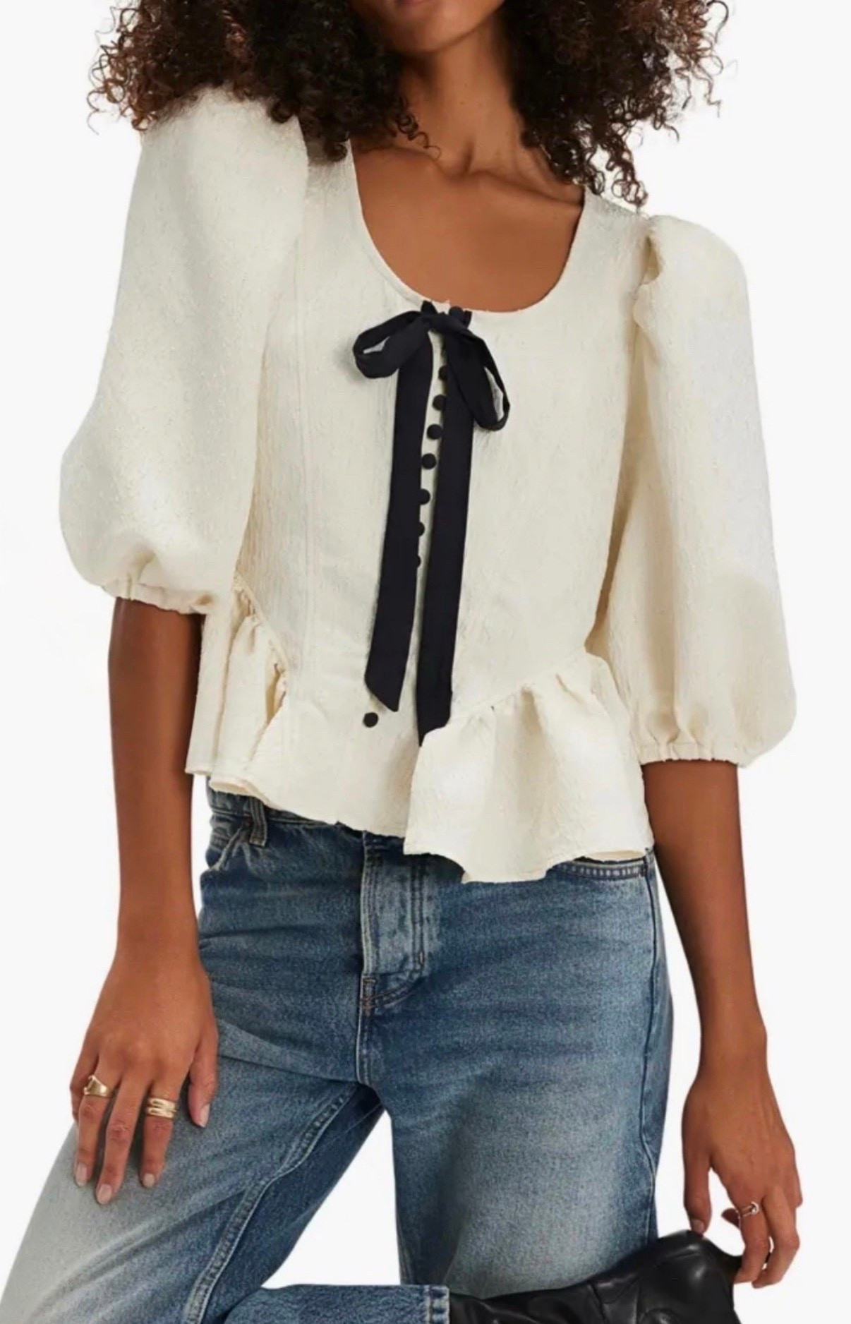 Bows are trending in my closet 🎀 

#LTKFindsUnder100 #LTKFindsUnder50 

#LTKHome