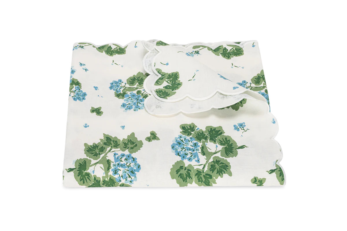 Geranium Tablecloth | Over The Moon