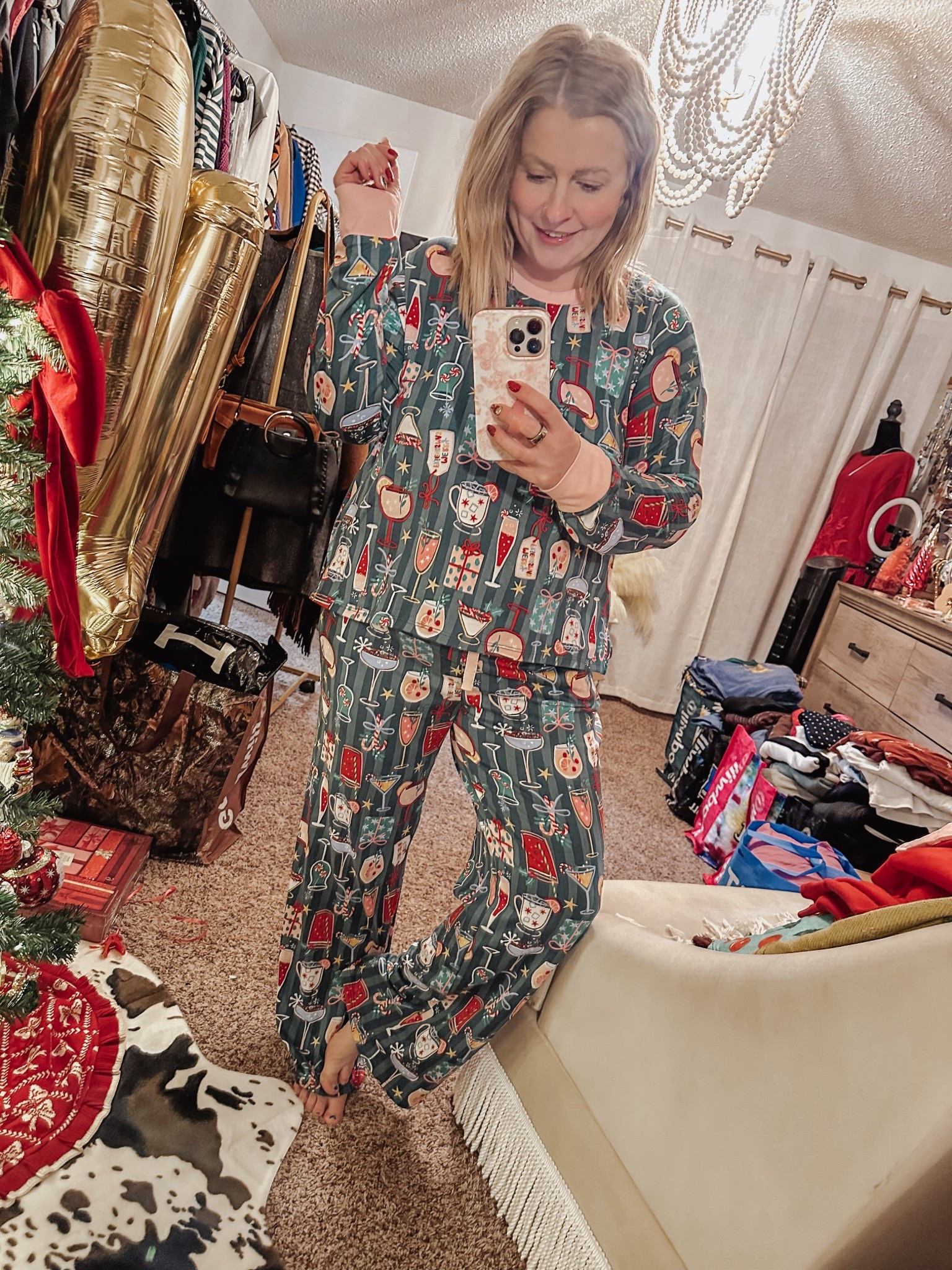 Christmas pajamas


#LTKHoliday #LTKootd #LTKGiftGuide