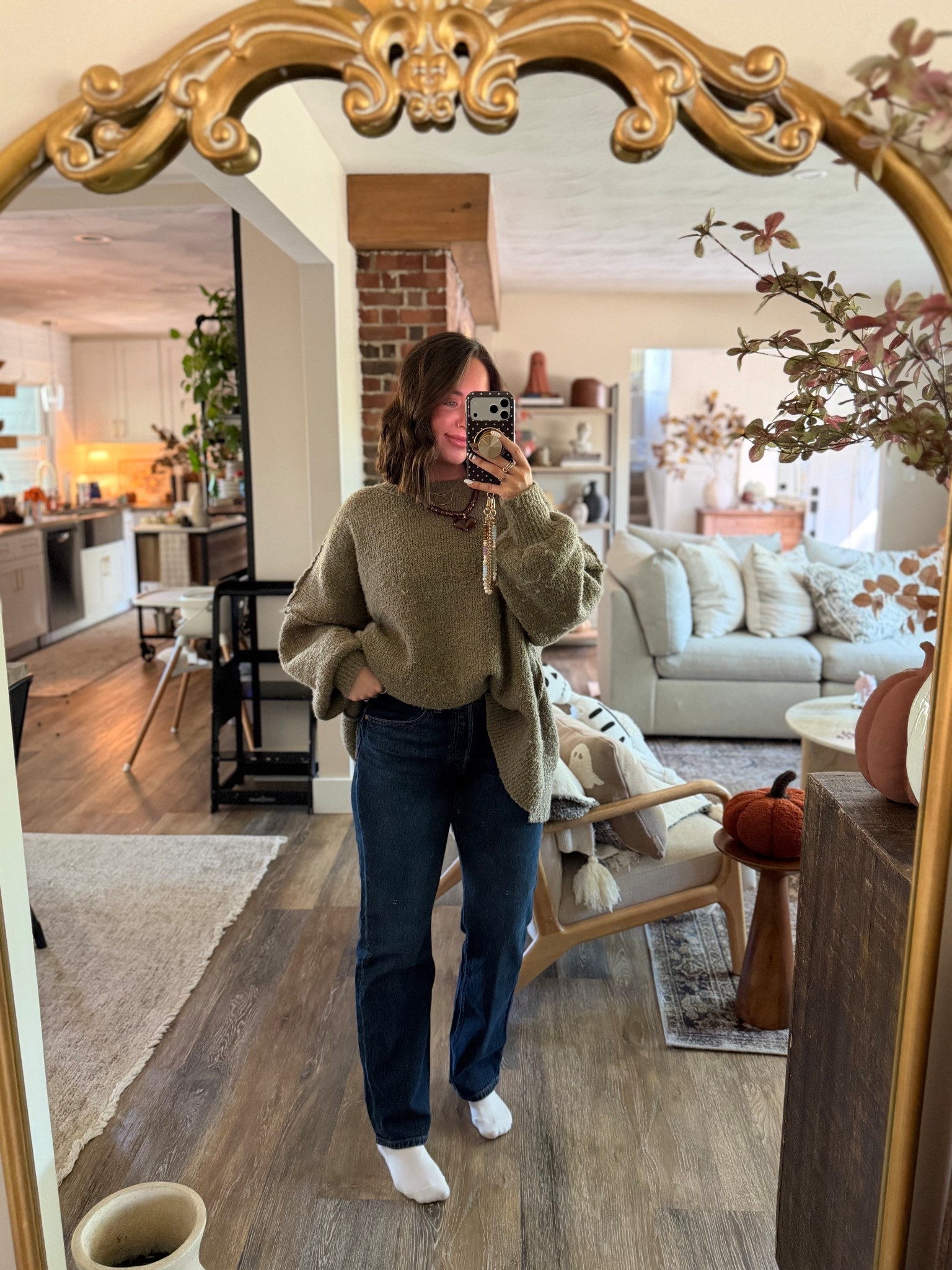 #AD // So thankful to be partnering with @levis and @target today!! The best jeans and I’ll leave the info below for all three pairs! 🤎🍂🤎

•728 High-Rise Wide Leg Jeans in size 29, wash is Sweet Success
•501 Curve Jeans in size 30, wash is Mild Salsa
•Cinch Barrel Jeans in size 29, wash is Cloudy Travertine 

#TargetPartner #Target #liveinlevis 

#LTKFindsUnder100 #LTKSeasonal