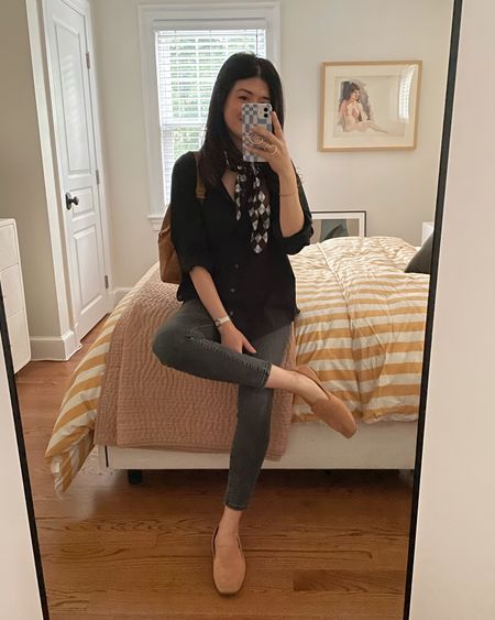 Look, I’m still here for a skinny jeans especially when paired with oversized tops. Their comfort can’t be beat and if people are basically wearing workout leggings as pants then I can do this! 😂

Top is Gap and on sale for 40% off!
Jeans are ooooold Everlane, tagged similar washes with strong reviews and price points! Vintage Schiaparelli silk scarf to bring some polish 👩🏻‍🎨



#LTKstyletip #LTKsalealert #LTKfindsunder100