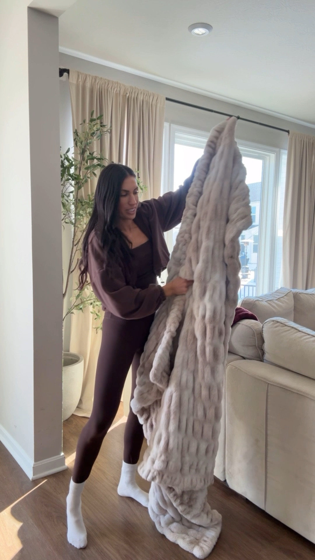 Lola blanket code NICOLEL45 for 45% off 
Lola blanket sale 
Also linking my Amazon outfit 💘
Exclusive access sale this weekend 

#LTKHome #LTKootd #LTKdayinmylife