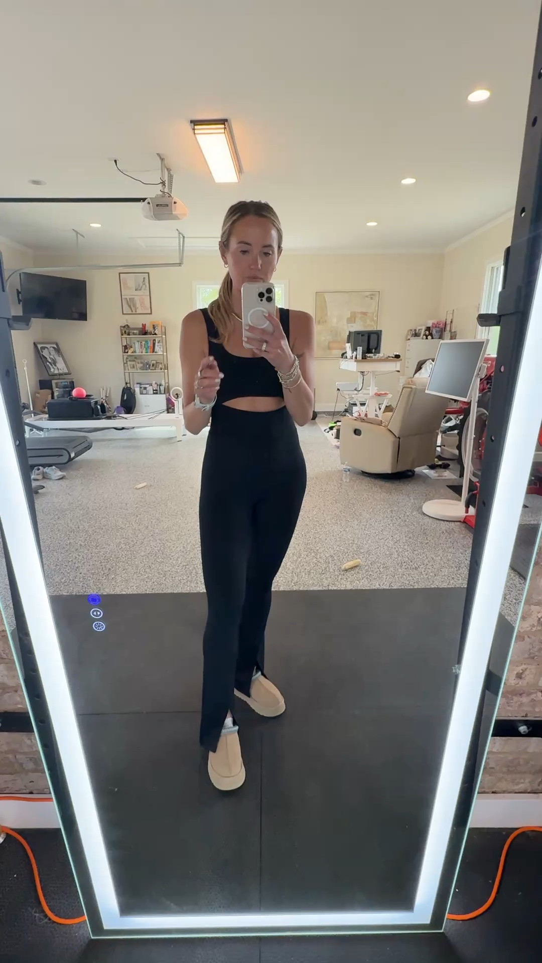 The best onzie I have ever found! Wearing size small. Put a jacket, sweater or flannel over this! 

#LTKootd #LTKTravel #LTKActive