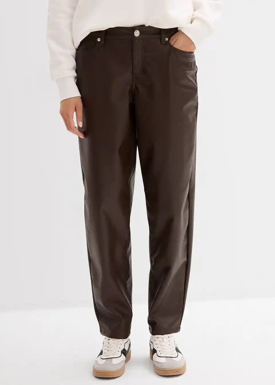 Lederimitat-Hose im Barrel Shape, Mid Waist | Bonprix DE