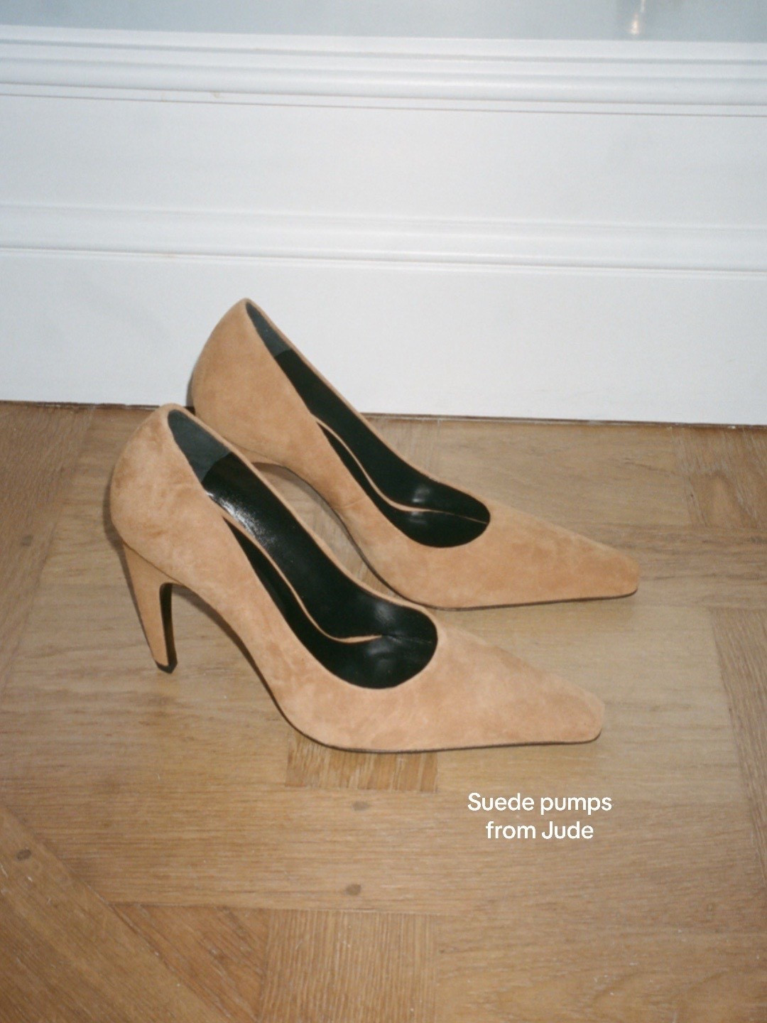 Things I find chic lately — suede pumps 

#LTKgrwm #LTKootd #LTKdayinmylife