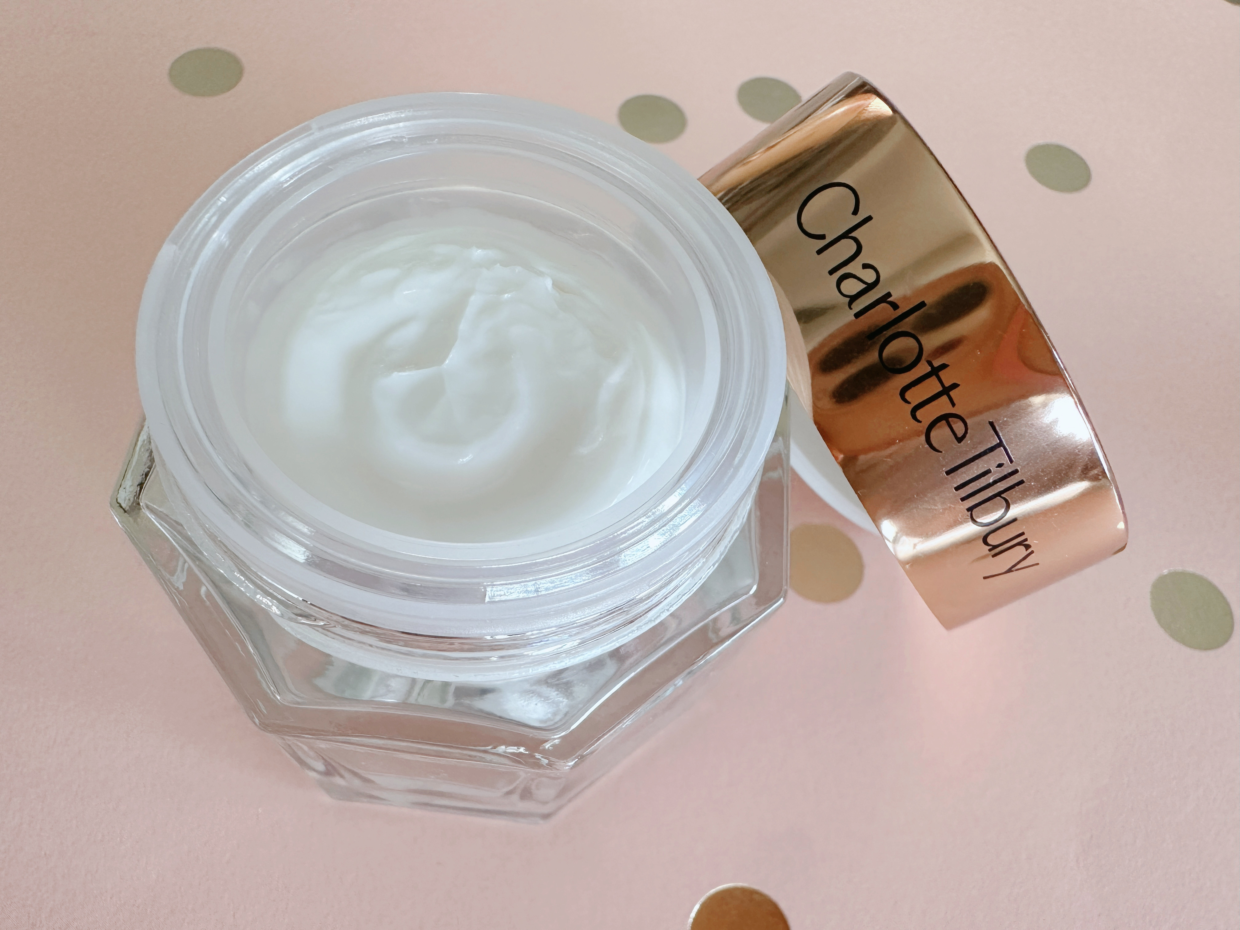 One product I always go back to is their Magic Cream — it’s incredibly hydrating, helps smooth and plump the skin, and creates the perfect base for makeup. It’s been a must-have in my skincare routine for years! Now you can get it from Bluemercury! 

# Bluemercury #Beauty #CharlotteTilbury

#LTKbeauty 

 