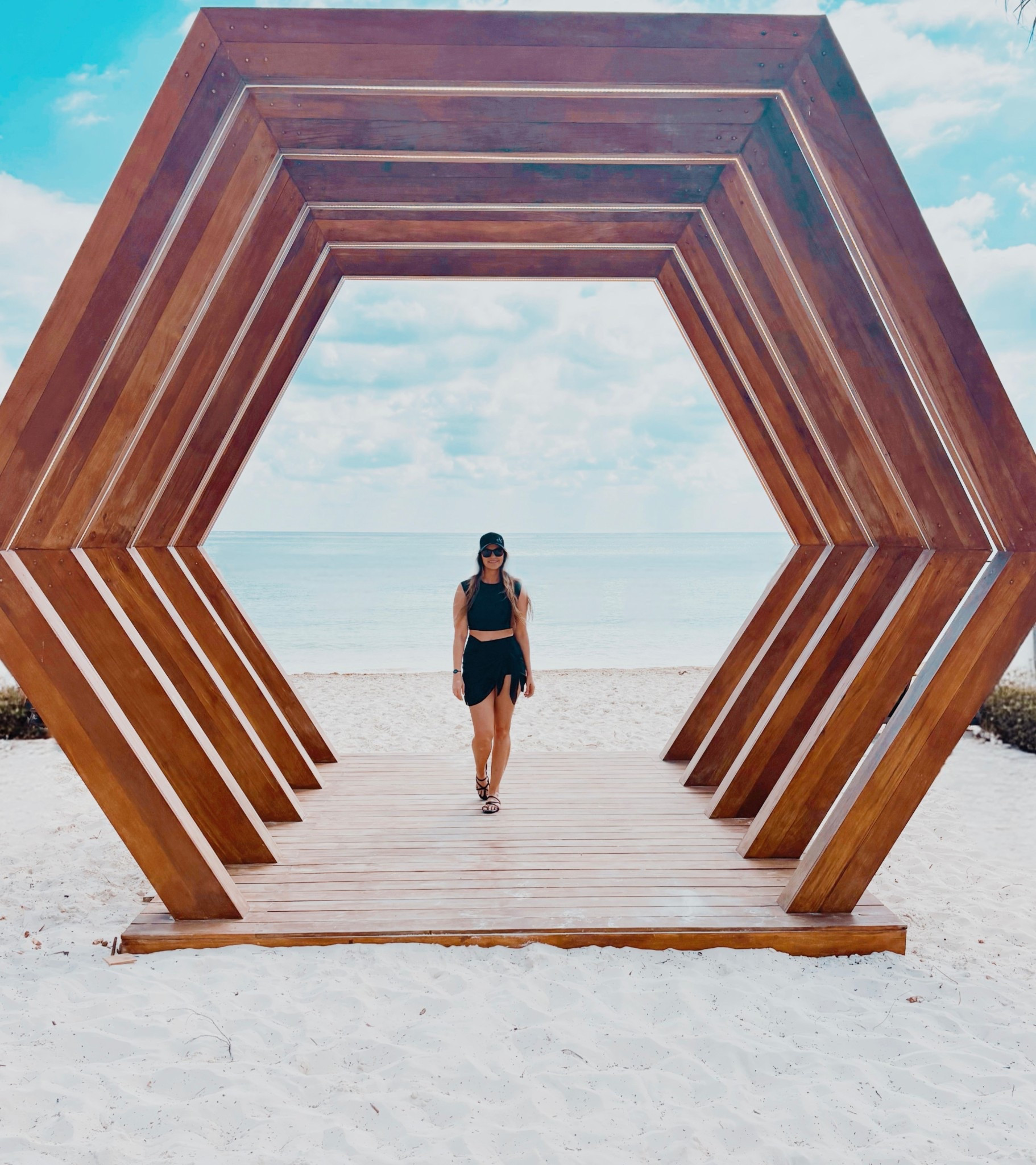 Framed by sunshine and surrounded by grace☀️🌊

#LTKdayinmylife #LTKTravel #LTKootd