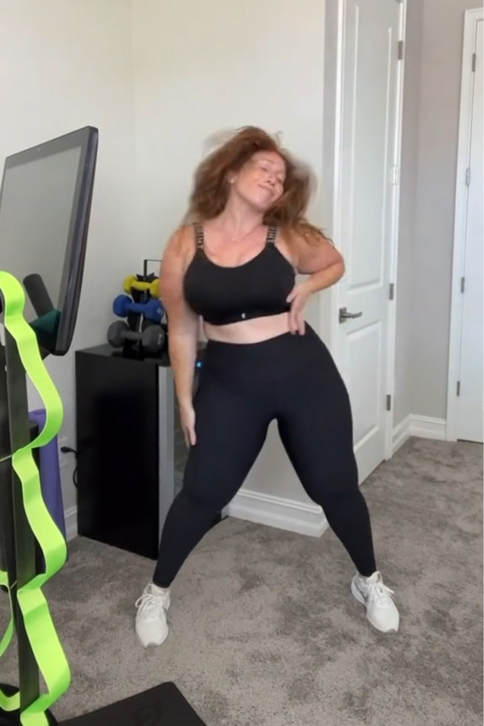 This Third Love kinetic set is so supportive and doesn’t roll down or ride up! The pants are an an XL and the bra is a 36F.

#LTKfit #LTKcurves