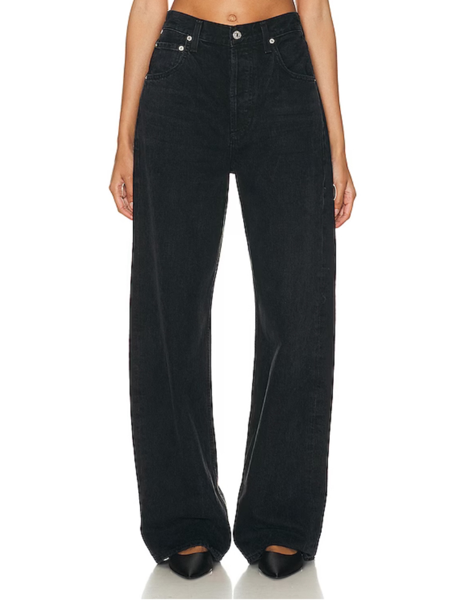 Baggy jeans 

#LTKCyberWeek #LTKHoliday #LTKGiftGuide