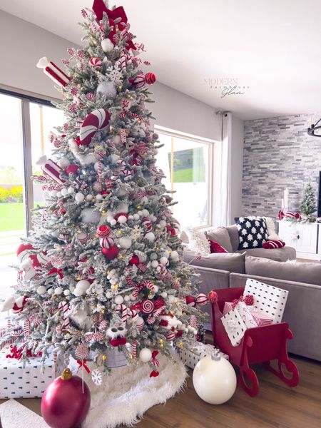 Christmas tree at Modern Farmhouse Glam. Ornaments decor home 

#LTKHoliday #LTKSeasonal #LTKhome