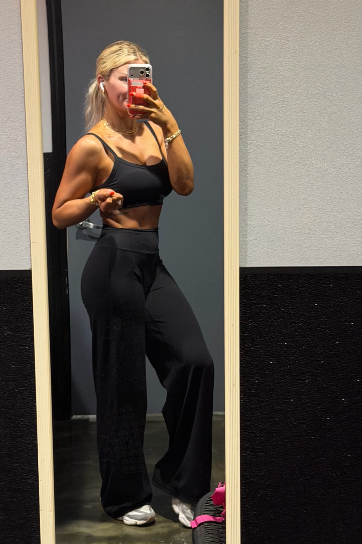 Wednesday gym OOTD 👟 

#LTKootd #LTKActive #LTKfitnessgoals