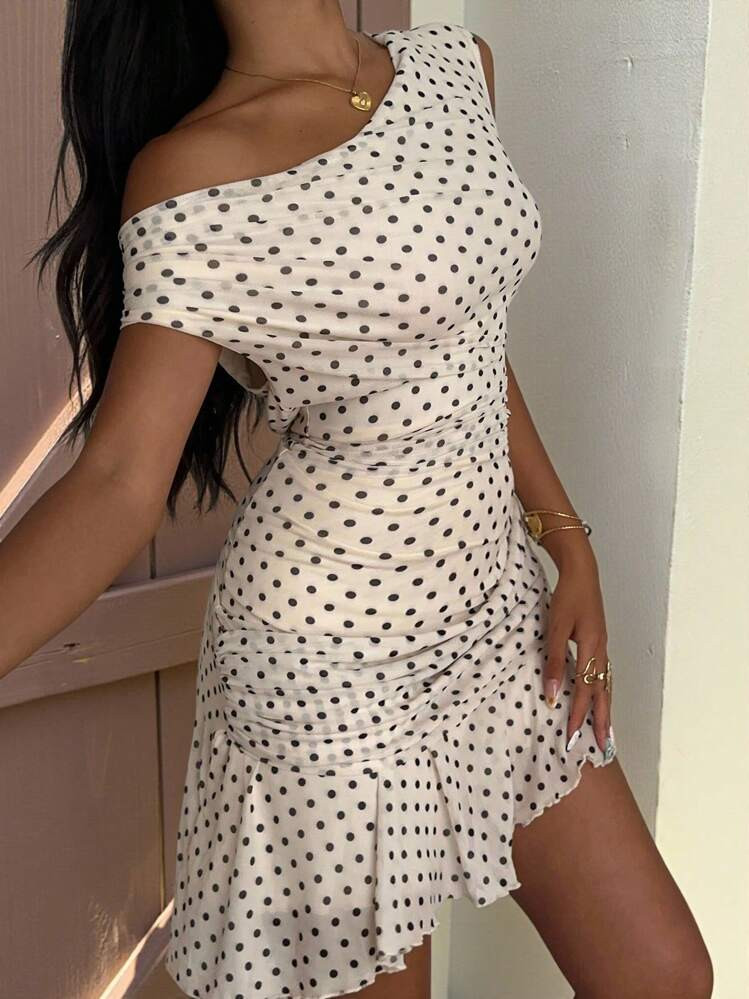 SHEIN EZwear Fitted Knitted Batwing Sleeve Short Dress In Apricot With Polka Dot Pattern And Flou... | SHEIN