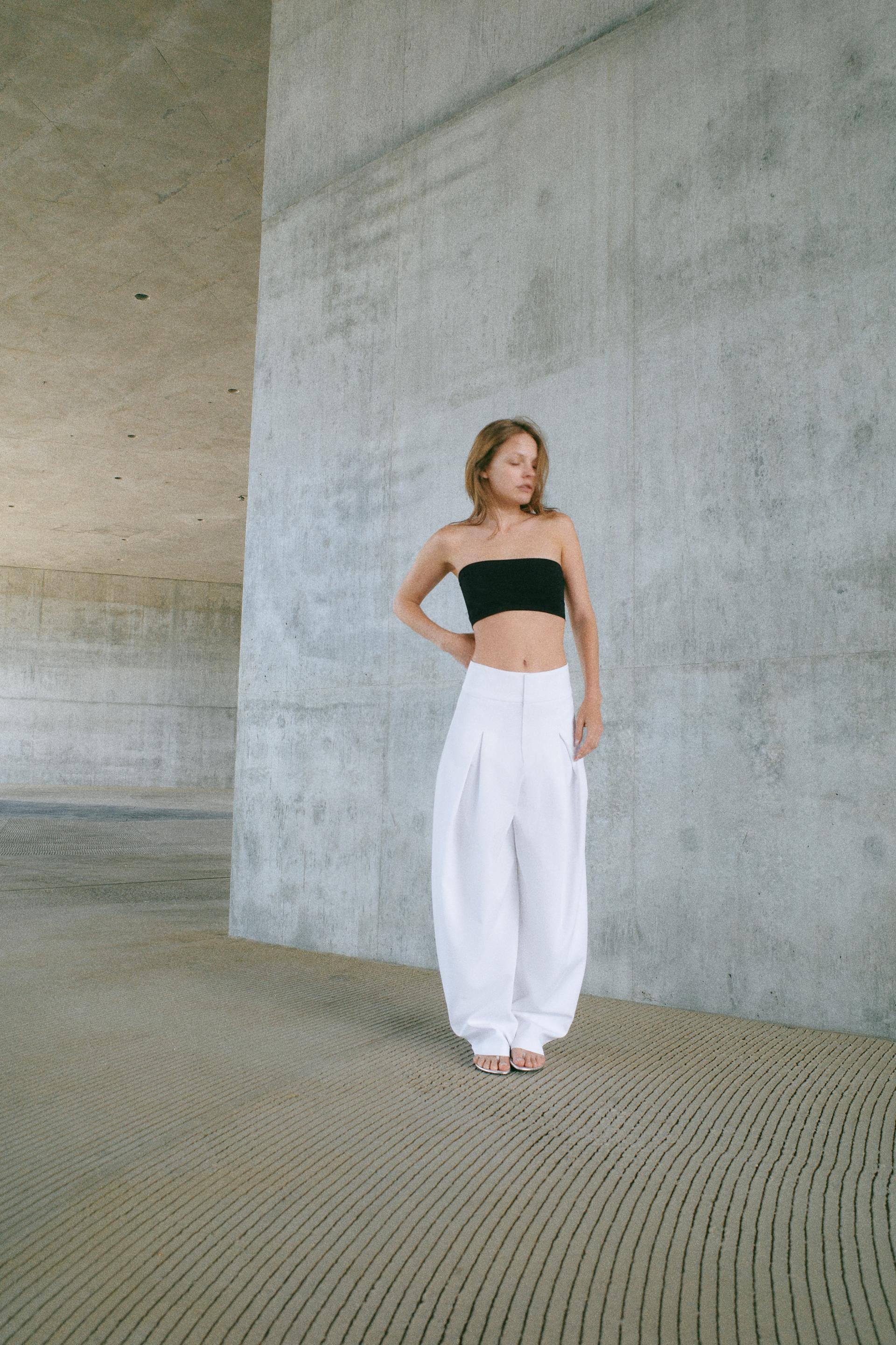 BALLOON TROUSERS WITH PLEATS | Zara NL