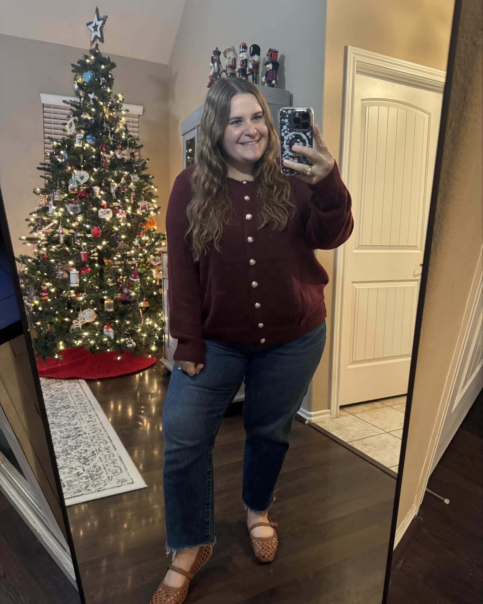 This cardigan is the perfect color and is SO soft! I’m wearing a 2XL. I like it styled both ways. 

#LTKPlusSize #LTKPetite #LTKMidsize