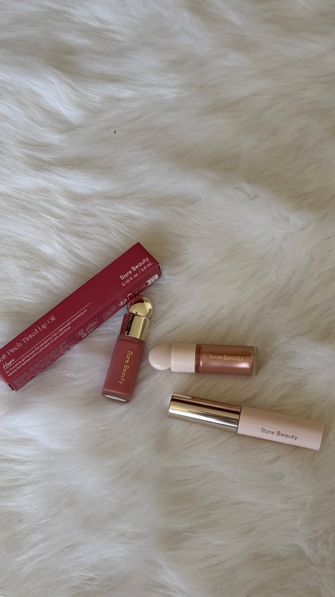 Lip & liquid blush in Hope 
Highlighter in Mesmerize 

#LTKBaby #LTKgrwm