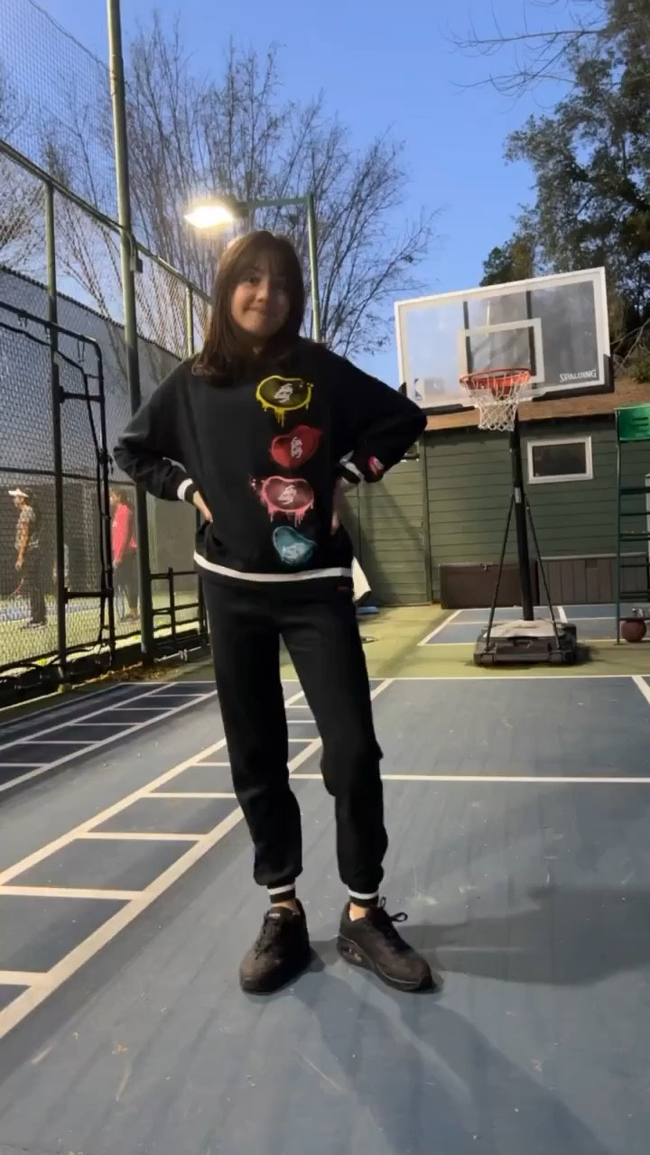 How sweet is this @justice @jellybellycandyco collection?
.
.
.
#natashalajolje #heartofjustice #teenfashion #teencollection #justiceXjellybelly #jellybelly #activewear #walmartfashion #girlsfashion #gilrsclothjng #justiceclothing 

#LTKstyletip #LTKkids #LTKfit