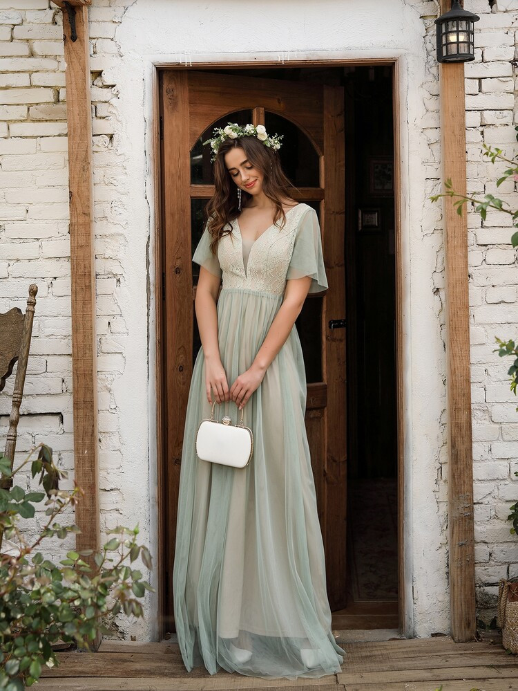 Contrast Lace V-back Mesh A-line Dress | SHEIN