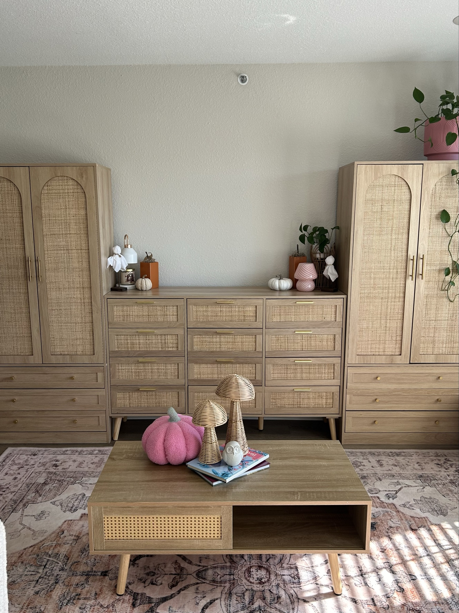 this set up is too good! ☕️✨🧸🏠🫶🏻

#LTKSaleAlert #LTKHome #LTKStyleTip
