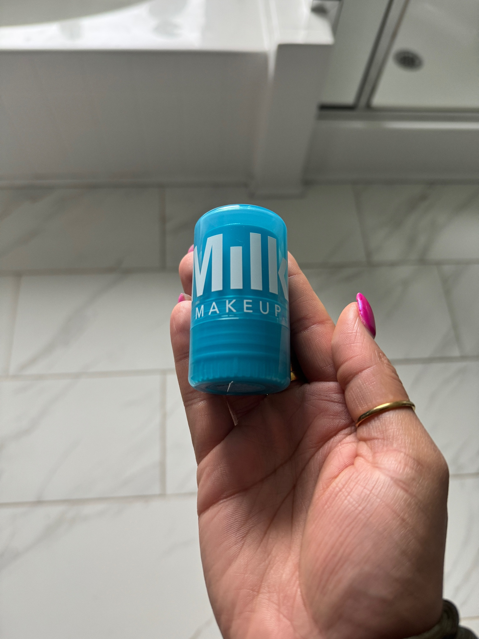 Milk Makeup Cooling Water Jelly Ice Soothing Serum Stick. Love this easy to use stick. Provides moisture, protection against Blue Rays  