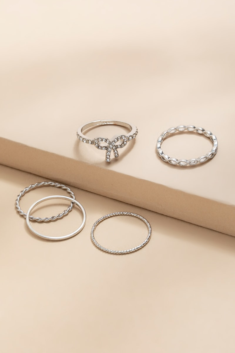 Rita Pave Bow Ring Set | Francesca's