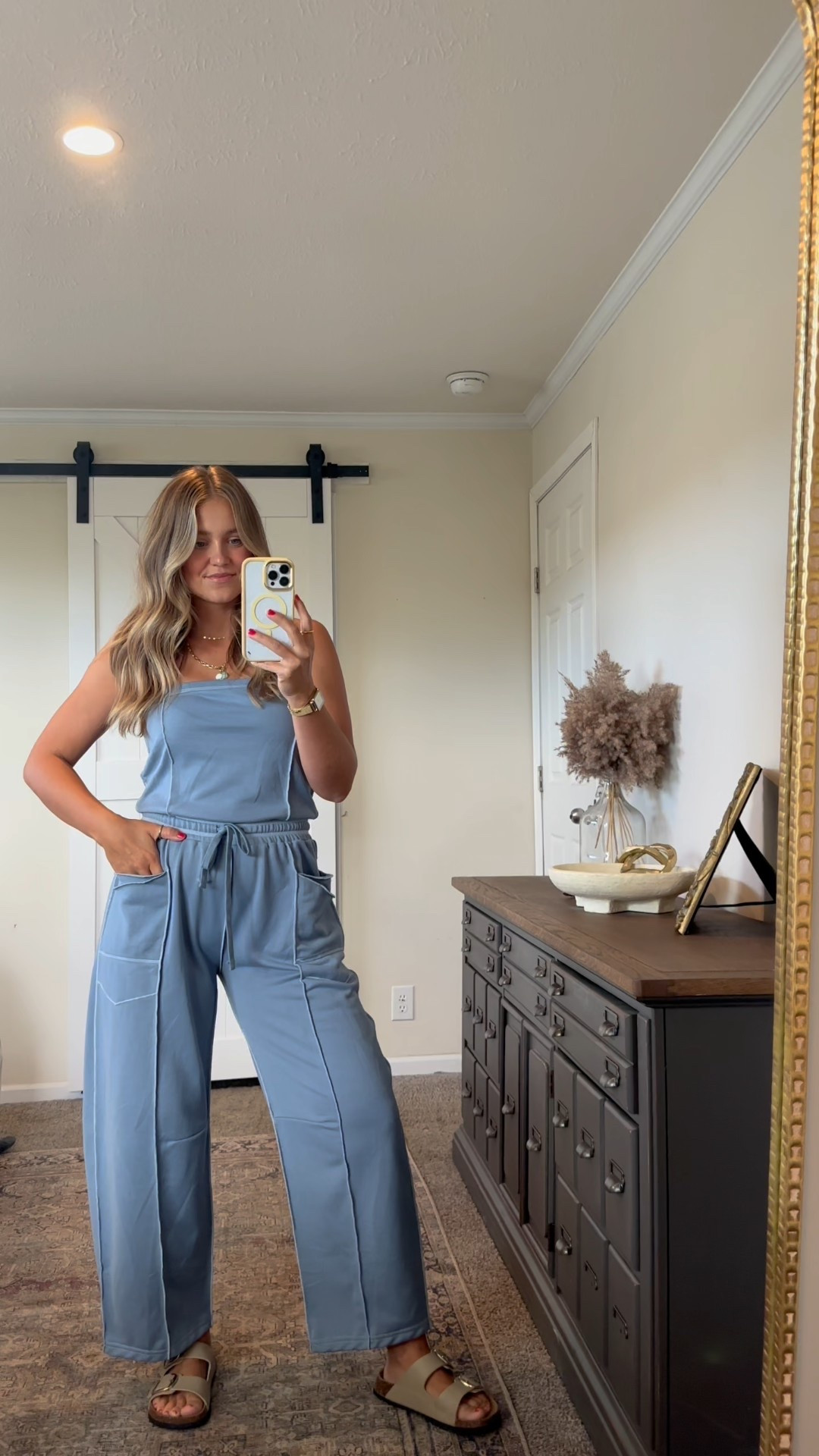 Comfy & cute everyday style. Such good quality and true to size!! Also the waist band is comfy & not super tight!!! I have the colors grey blue & coffee(more purple brown) 