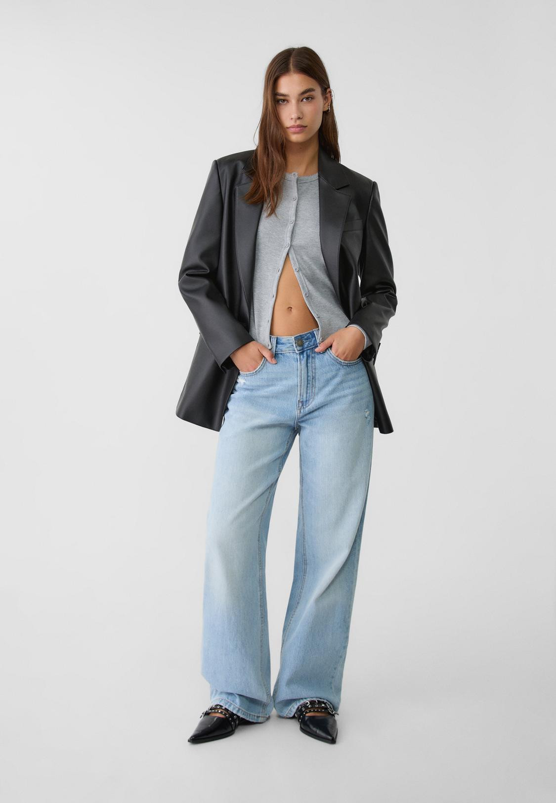 D92 Straight wide | Stradivarius DE