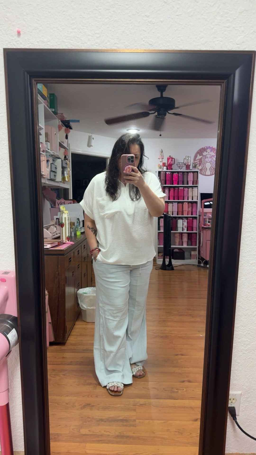 Summer time means linen blend pants and these from American eagle are perfect! I’m wearing a size large