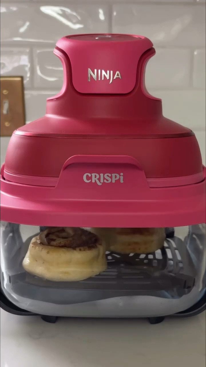 Okay… I get the hype now.
This little Ninja Crispi cooks everything fast, evenly, and way crispier than my oven, and it doesn’t take up much counter space, which is a must in a small home.

If you’ve been thinking about getting one, it’s on sale today, so it’s a good time to grab it.

Comment SHOP and I’ll send you all the details.

#amazonhomefinds
#kitchengadgets
#smallkitchensolutions
#ltkhome
#holidaydeals

amazon finds, kitchen gadgets, small kitchen must haves, air fryer sale, amazon home, cozy home finds, holiday kitchen essentials, small space solutions, appliance deals, best amazon kitchen finds