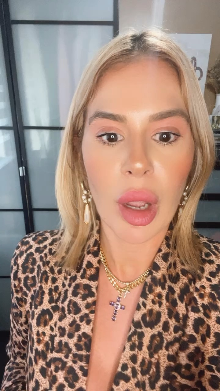 Nude lip & Animal Print Magical Miércoles 

#LTKbeauty #LTKVideo