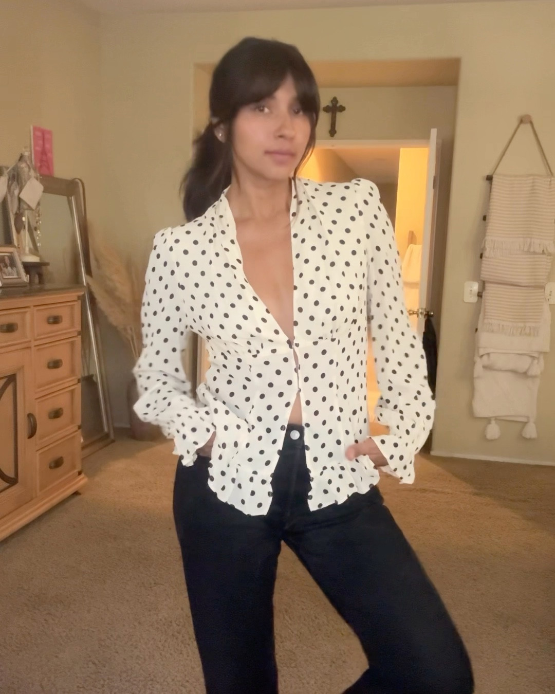 In love with this ref too.

#LTKStyleTip #LTKOver40 #LTKSeasonal