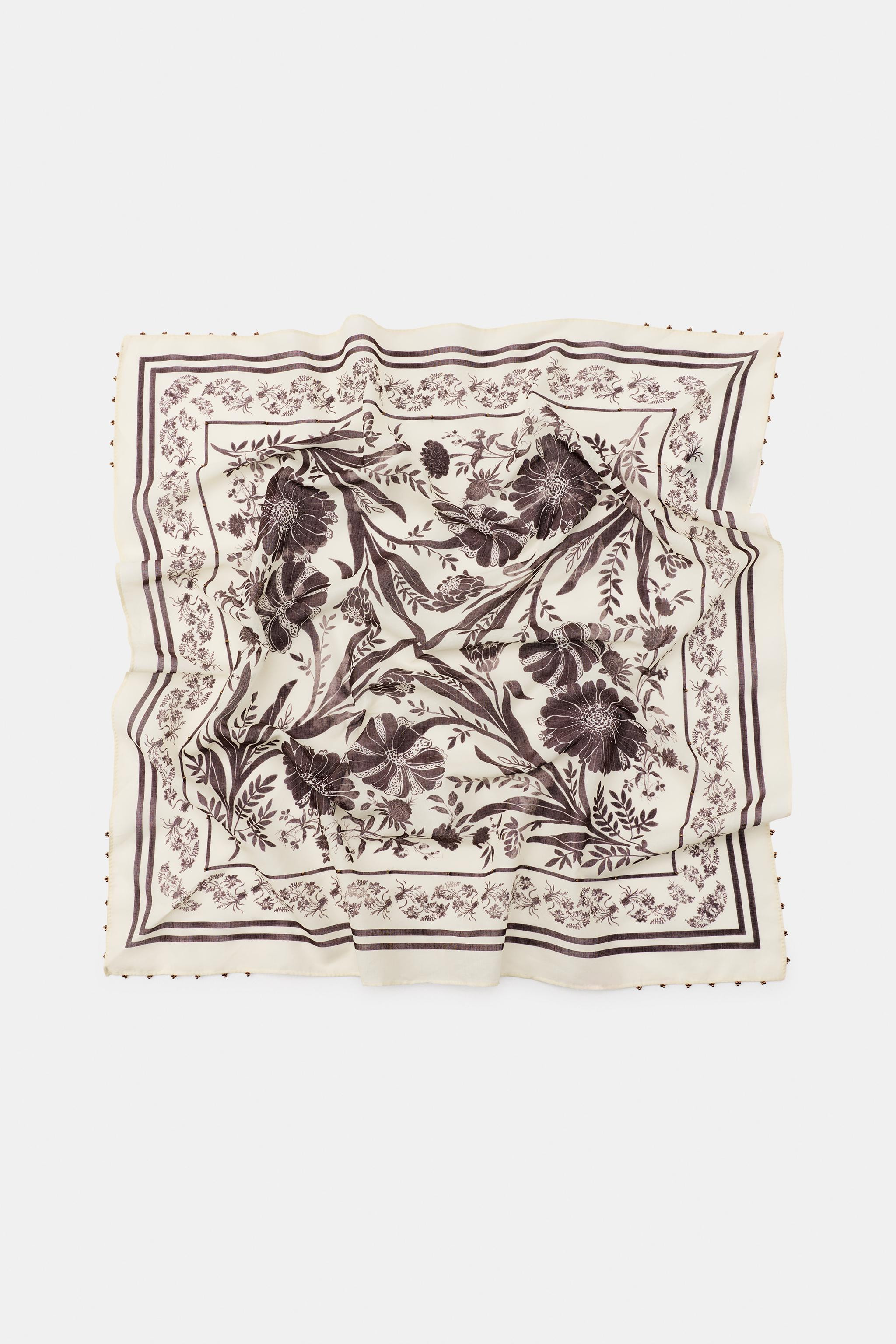 Printed scarf crafted from 100% cotton. Features contrasting bead appliqu\u00e9 detail.DIMENSIONS... | Zara US