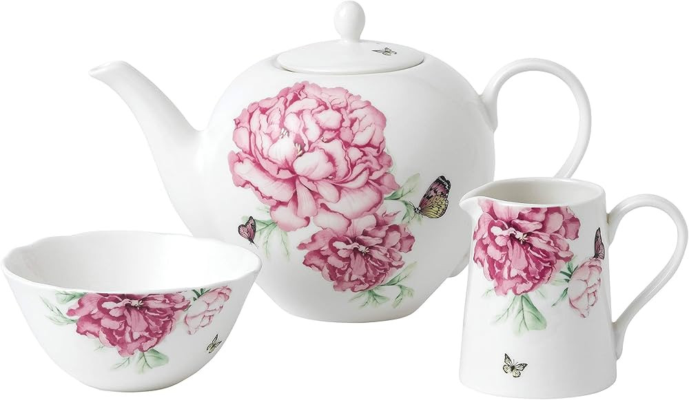 Miranda Kerr for Royal Albert Everyday Friendship 3-Piece Tea Set | Amazon (US)