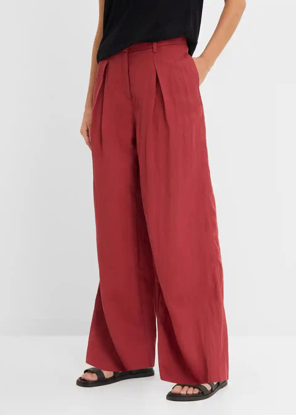 Sommerliche Bundfaltenhose aus Viskose-Mix | Bonprix DE