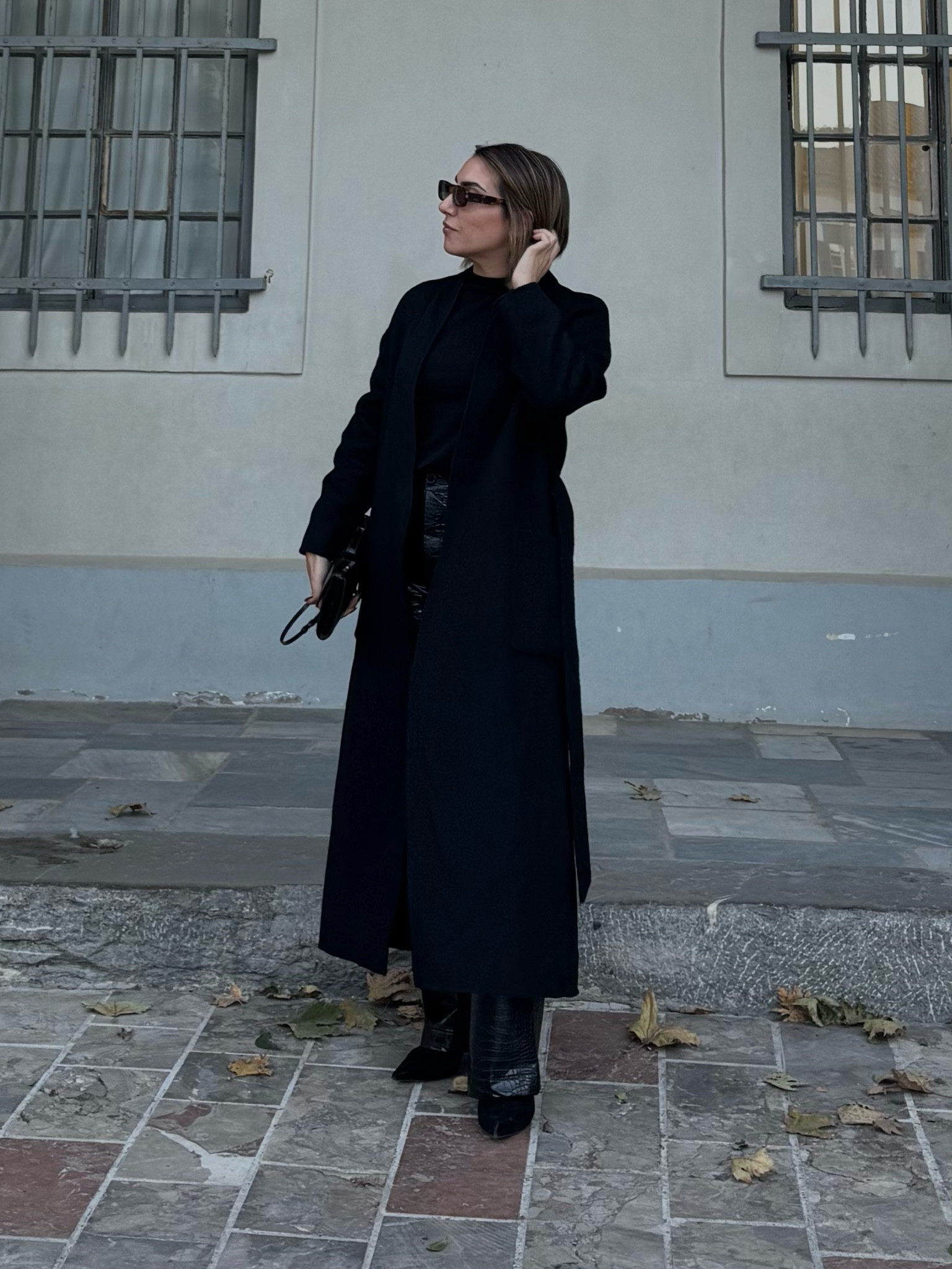 Winter day time weekend look 📸🩶✨

#WinterStyle #OOTD #AllBlackOutfit #ChicWinterLooks #StreetStyle #WeekendFashion #LTKSeasonal #FashionInspo #StyleGoals #WinterWardrobe #EffortlessChic #LeatherTrend #OverTheKneeBoots #LuxuryAccessories #TimelessStyle #DesignerStyle #CelineEyewear #JimmyChooLover #LTKWinter #WinterFashionista

#LTKCyberWeek #LTKautumn #LTKeurope