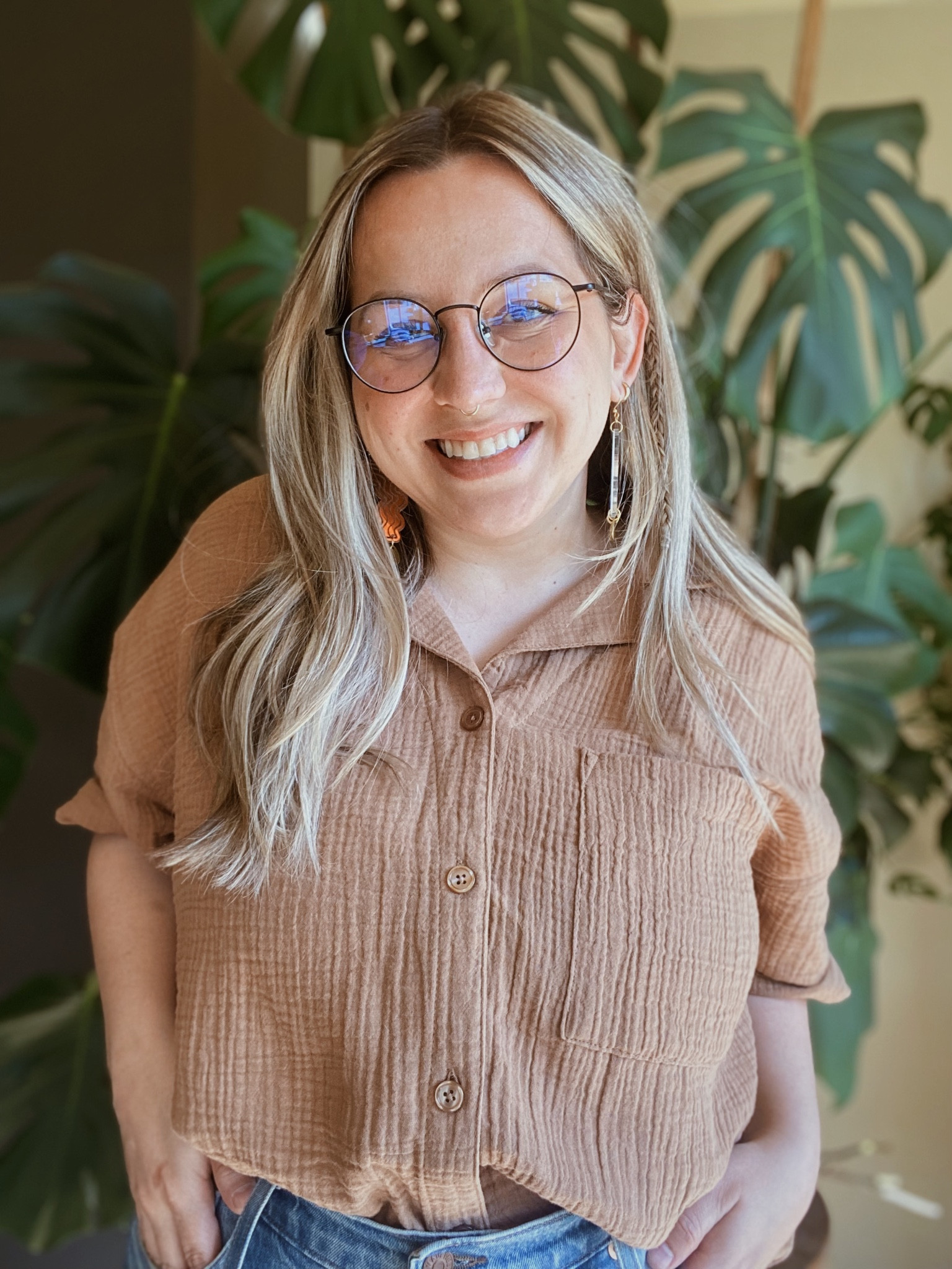 shirt - linked
earrings - baby honey designs
jeans - madewell

#LTKworkwear #LTKstyletip #LTKSeasonal