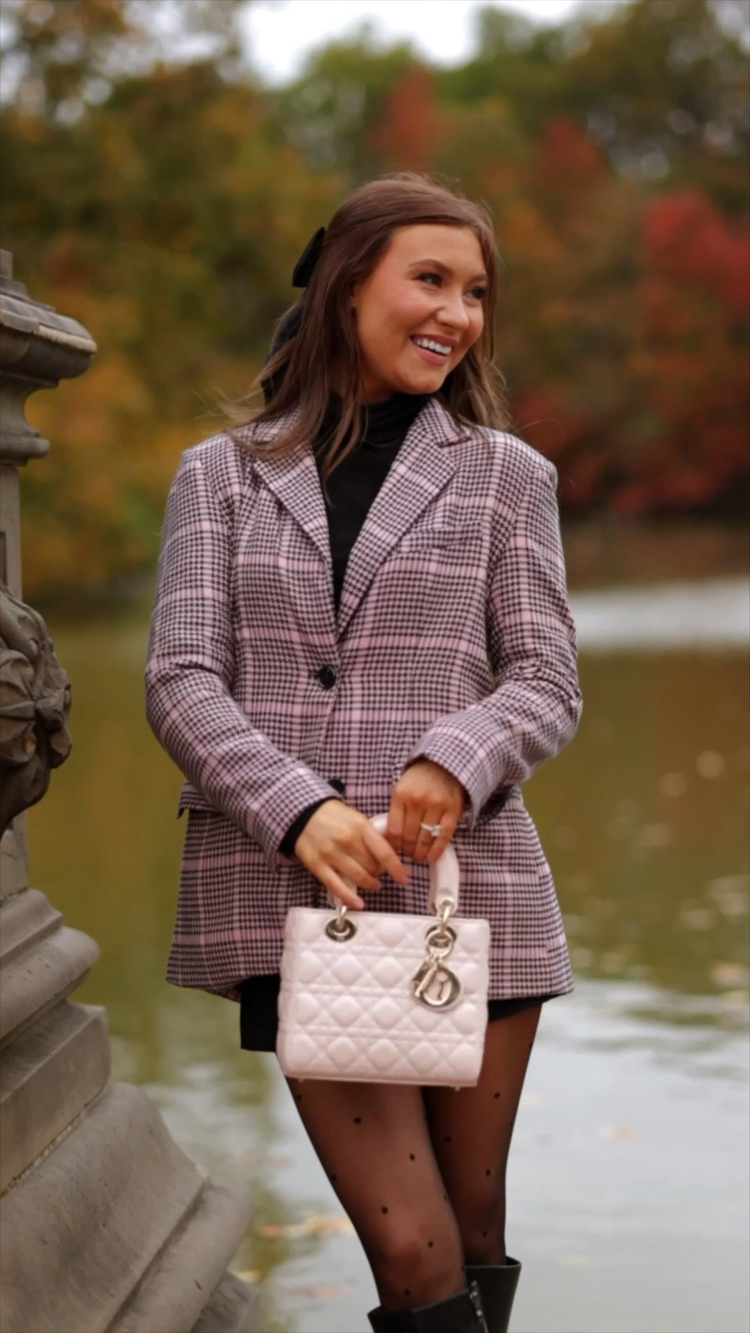 Preppy fall outfit with an oversized blazer💖☁️ I love the look of a black under a pop of color or statement piece! 

#LTKootd #LTKFindsUnder100 #LTKFindsUnder50