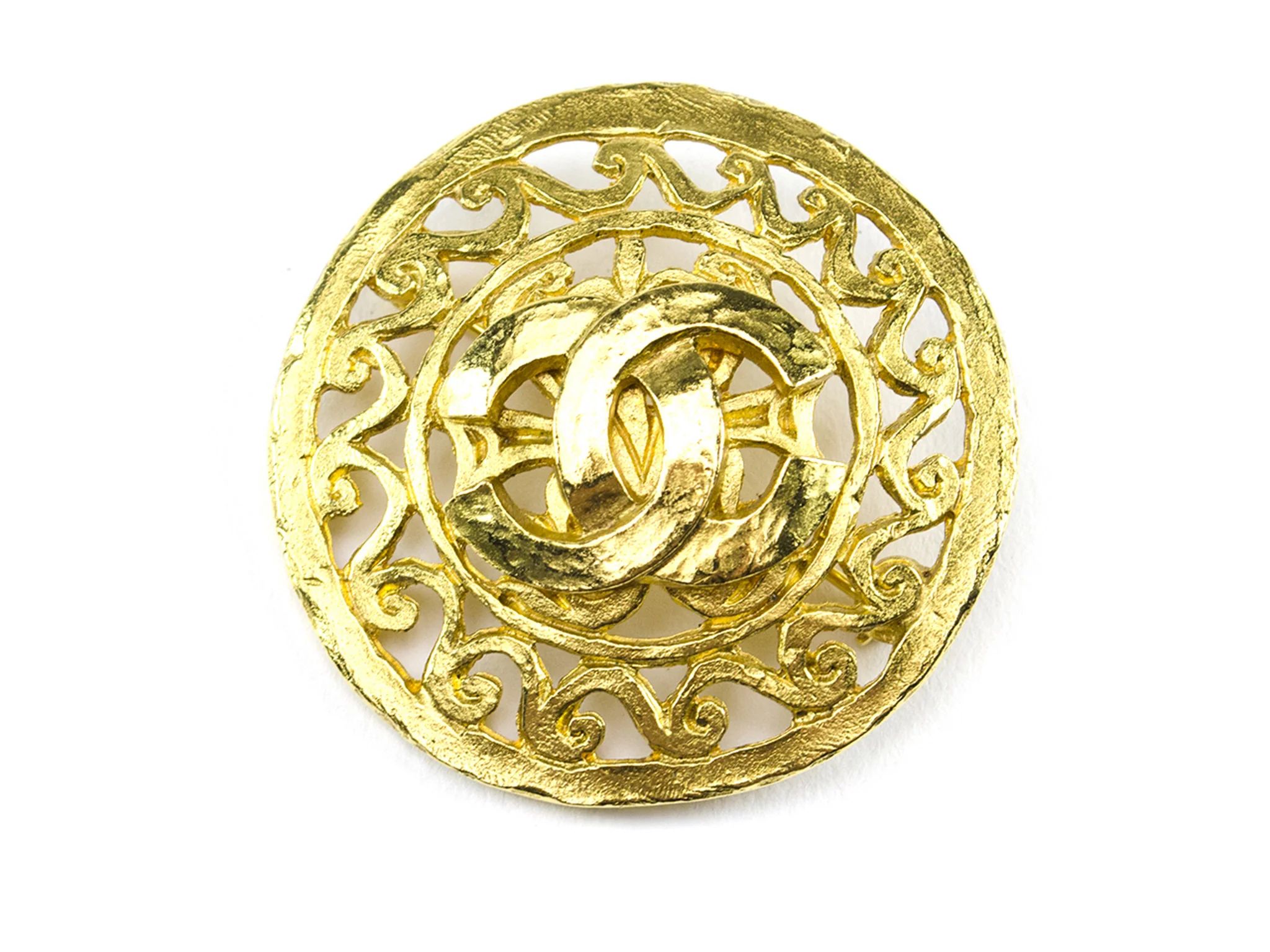 Chanel 95A Gold CC Round Brooch | Designer-Vault