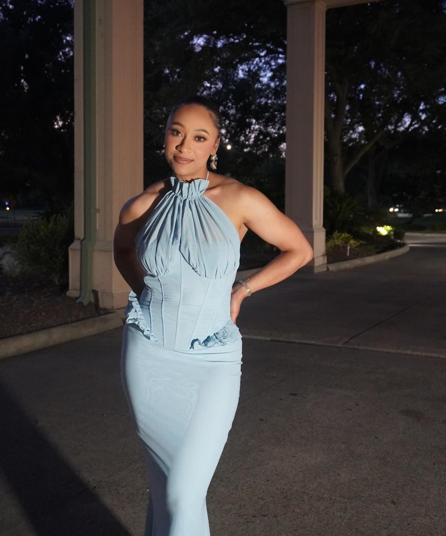 you can stay for a while 🩵😘

Dress @fashionnova : “Vintage Mood Mesh Maxi Dress”

#fashion #fashionnova #vintage #vintagedress #ootd

#LTKBeauty #LTKootd