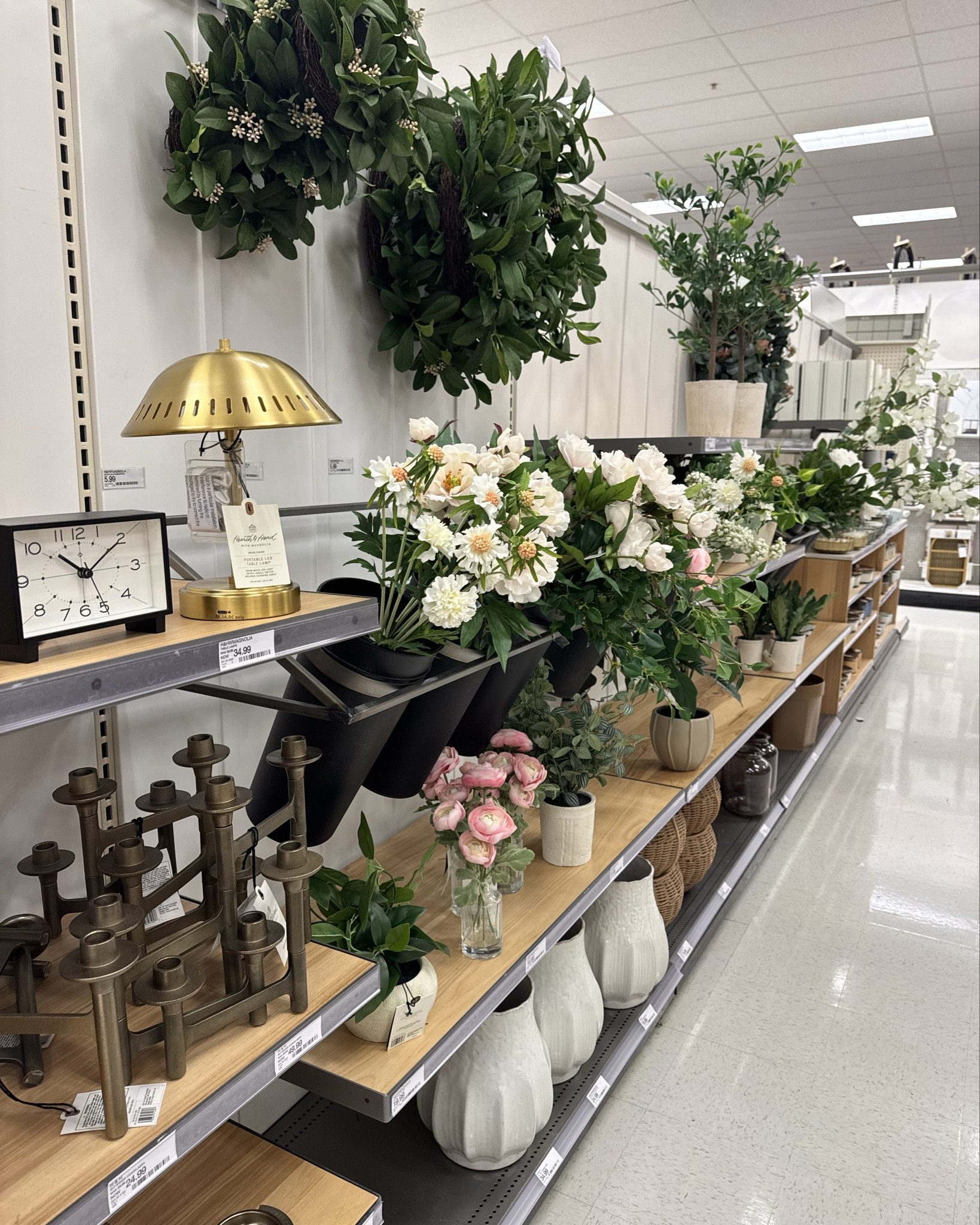 Hearth & Hand Spring decor @Target 
My favorite is the lamp!!😍




#LTKSeasonal #LTKHome #LTKOver40