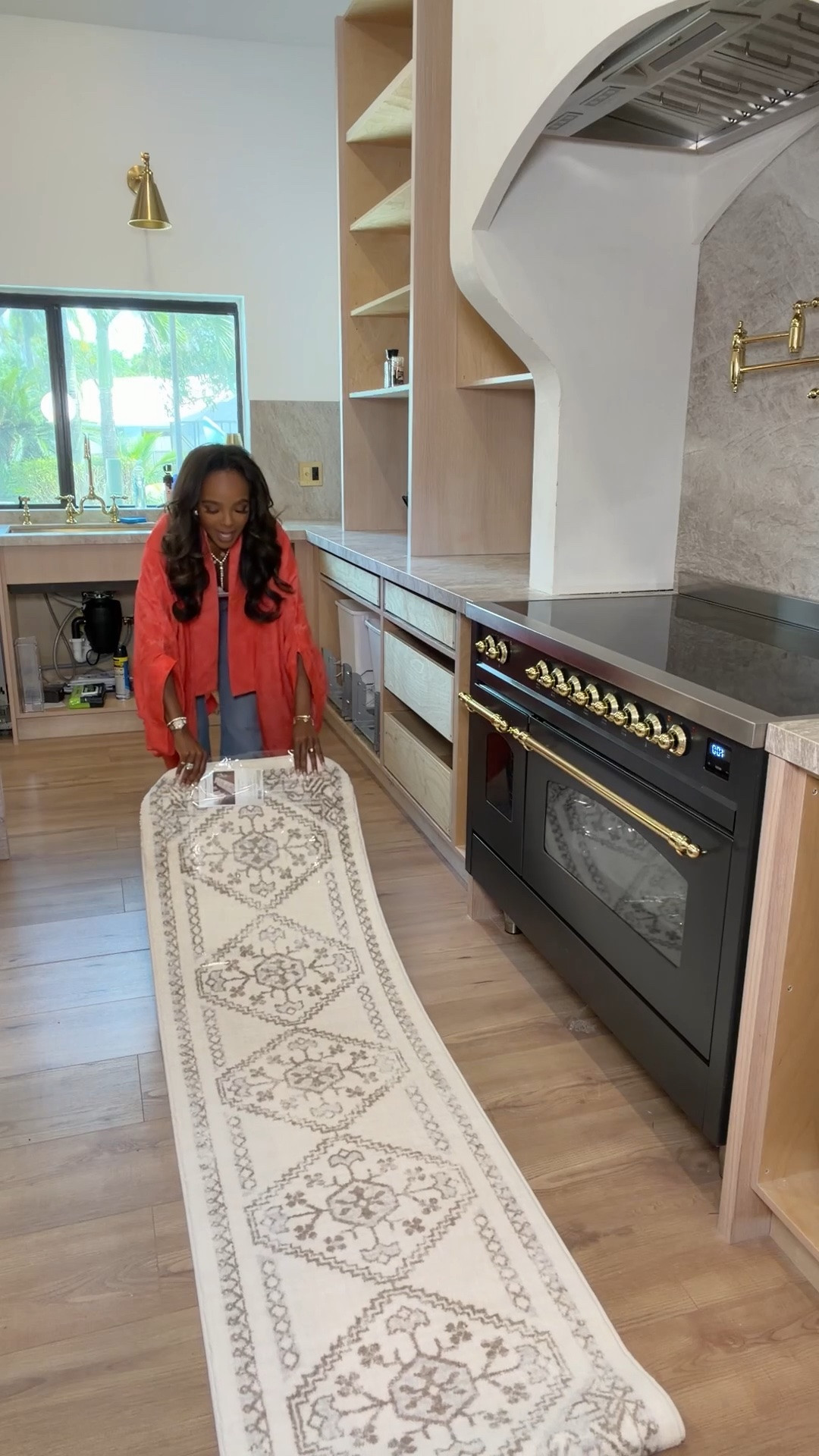 Scroll to shop! ✨ Everything from my kitchen is linked below. 👇🏽

Color: Cream/Beige

Desliza para comprar. ✨ Todo para mi cocina está enlazado abajo. 👇🏽

📲 Download the free LTK app & follow me @kirasfashionfinds to shop all my daily finds.

#LTKvlog #LTKHome #LTKdayinmylife