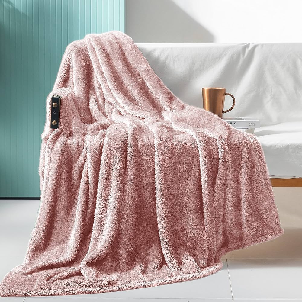 Exclusivo Mezcla Plush Fuzzy Fleece Throw Blanket Extra Large, Super Soft, Fluffy and Warm Blanke... | Amazon (US)