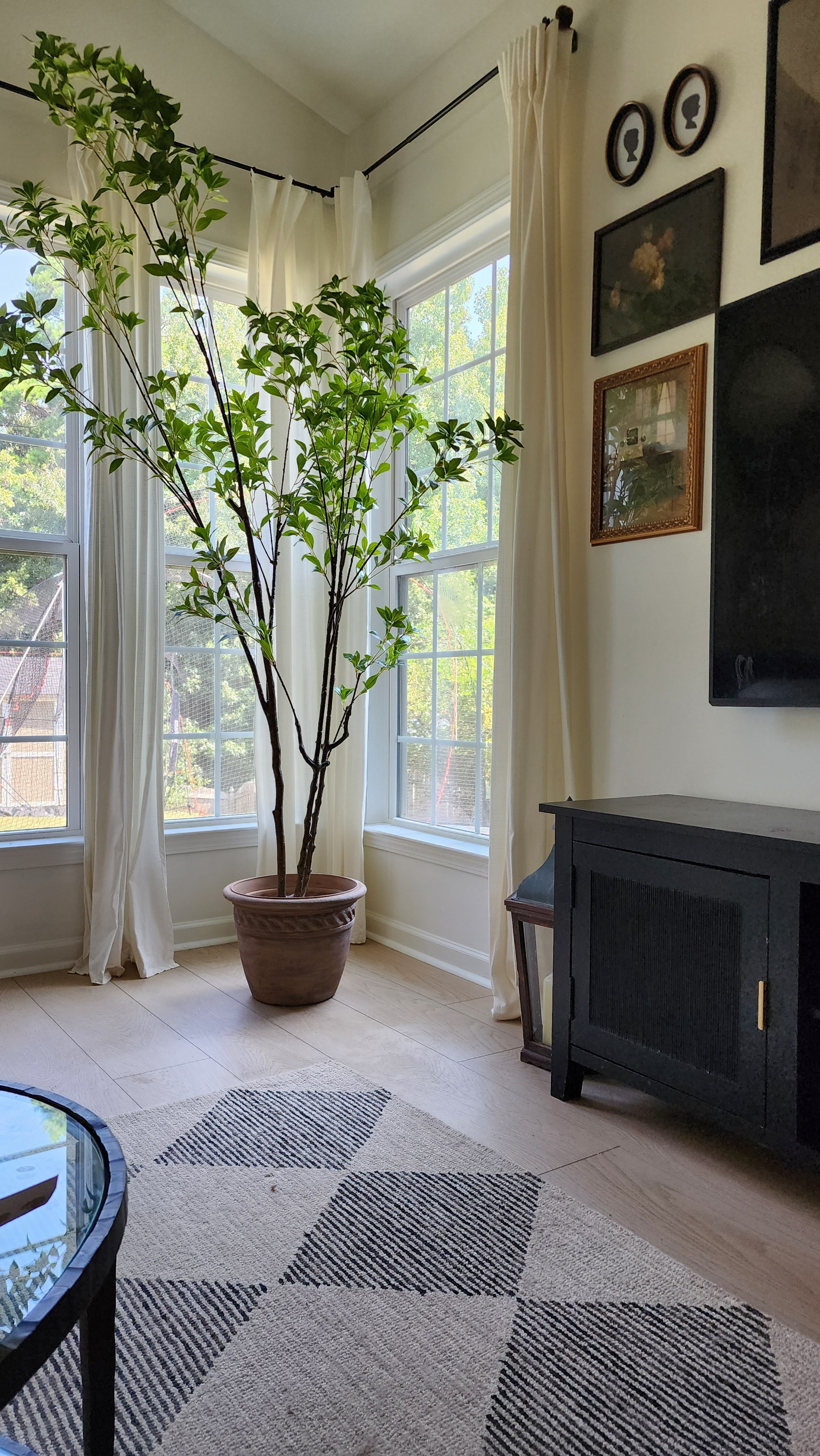 The BEST faux tree I've ever seen!  Sell out risk so snag one if you can

#LTKHome