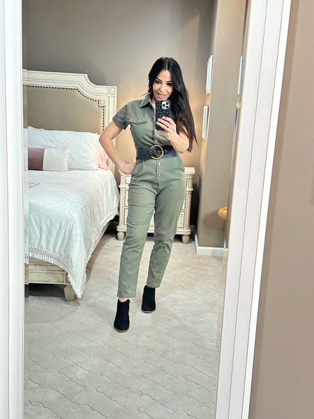 Spring 2023’s hottest trend: cargo and utility looks! Green is also a trending color 💚 I think I nailed it with this #boilersuit ! What do you think? 💚

#LTKstyletip #LTKFind #LTKunder50