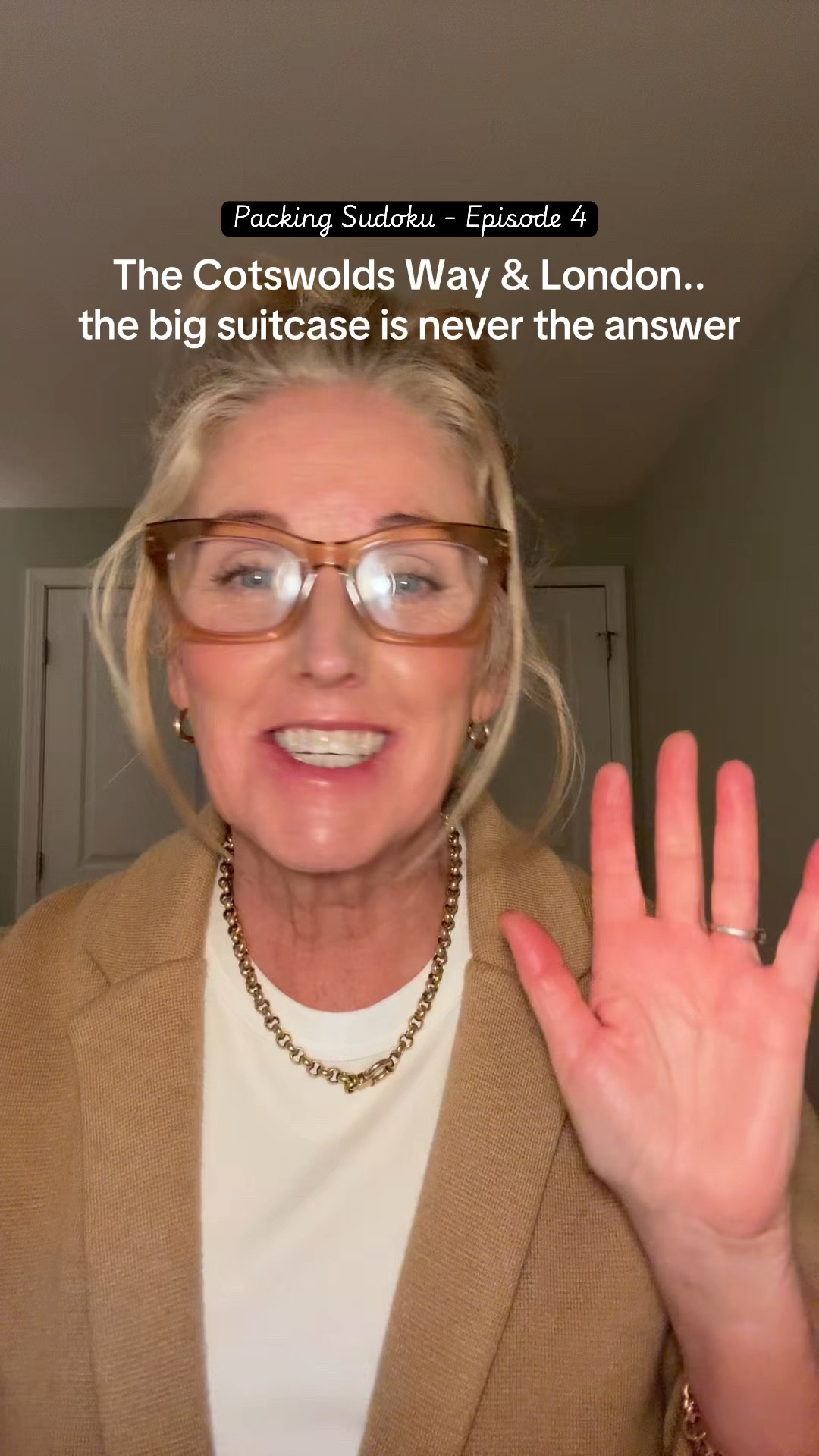 Packing for the Cotswolds Way hike and London in one carry-on. Sharing the exact pieces from the grid that handled muddy trails, pub dinners, and city days.