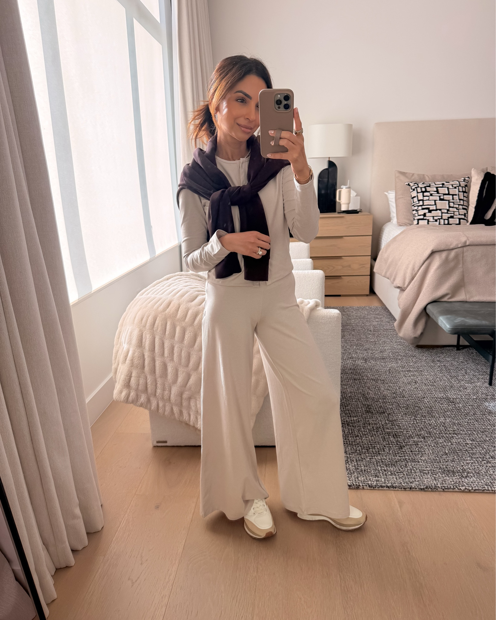 In love with this new set!! Super soft & I love the wide leg fit!

#LTKmomlife #LTKootd #LTKPetite