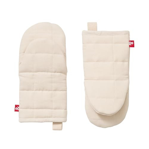 Hedley & Bennett Oven Mitts - Heat Resistant Kitchen Mittens - Baking Gloves with Hanging Loop - 100% Cotton Outer and Lining; 100% Polyester Filling - Oat White | Amazon (US)