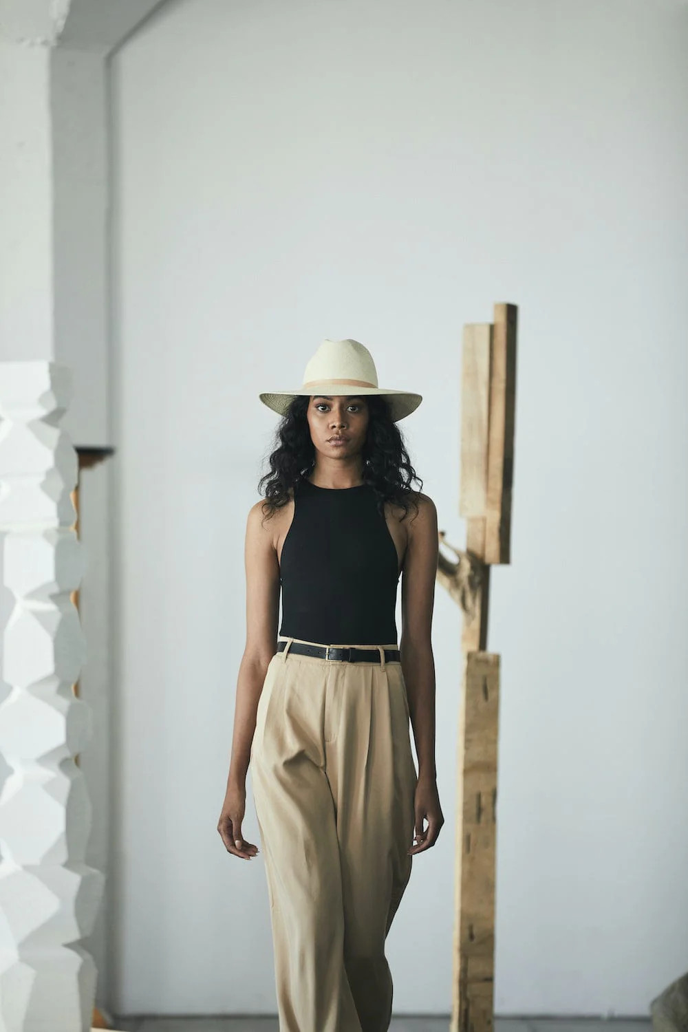 Antoni | Janessa Leone