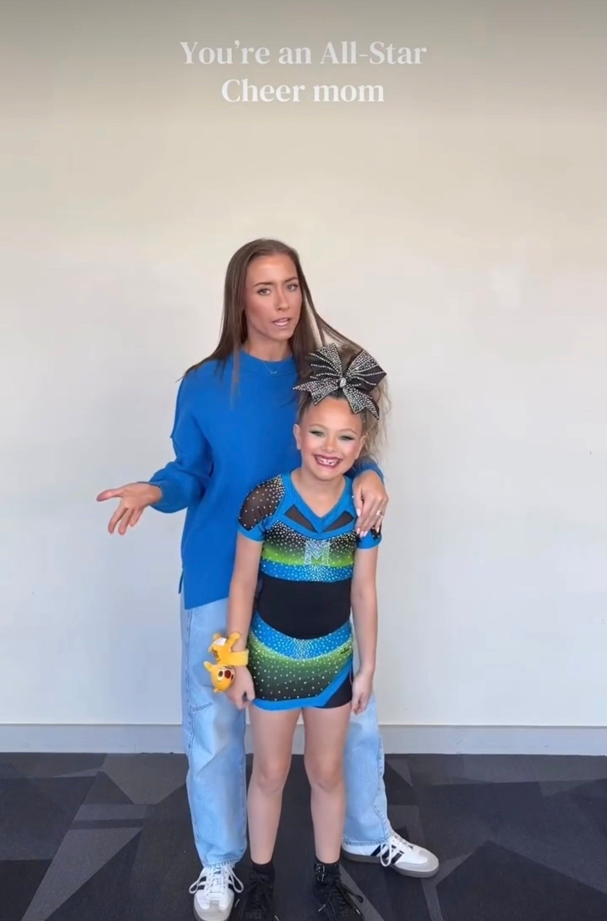 Cheer mom OOTD

#LTKmomlife #LTKdayinmylife #LTKPetite